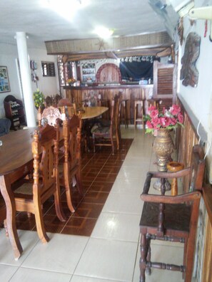 Daily continental breakfast (USD 6 per person)