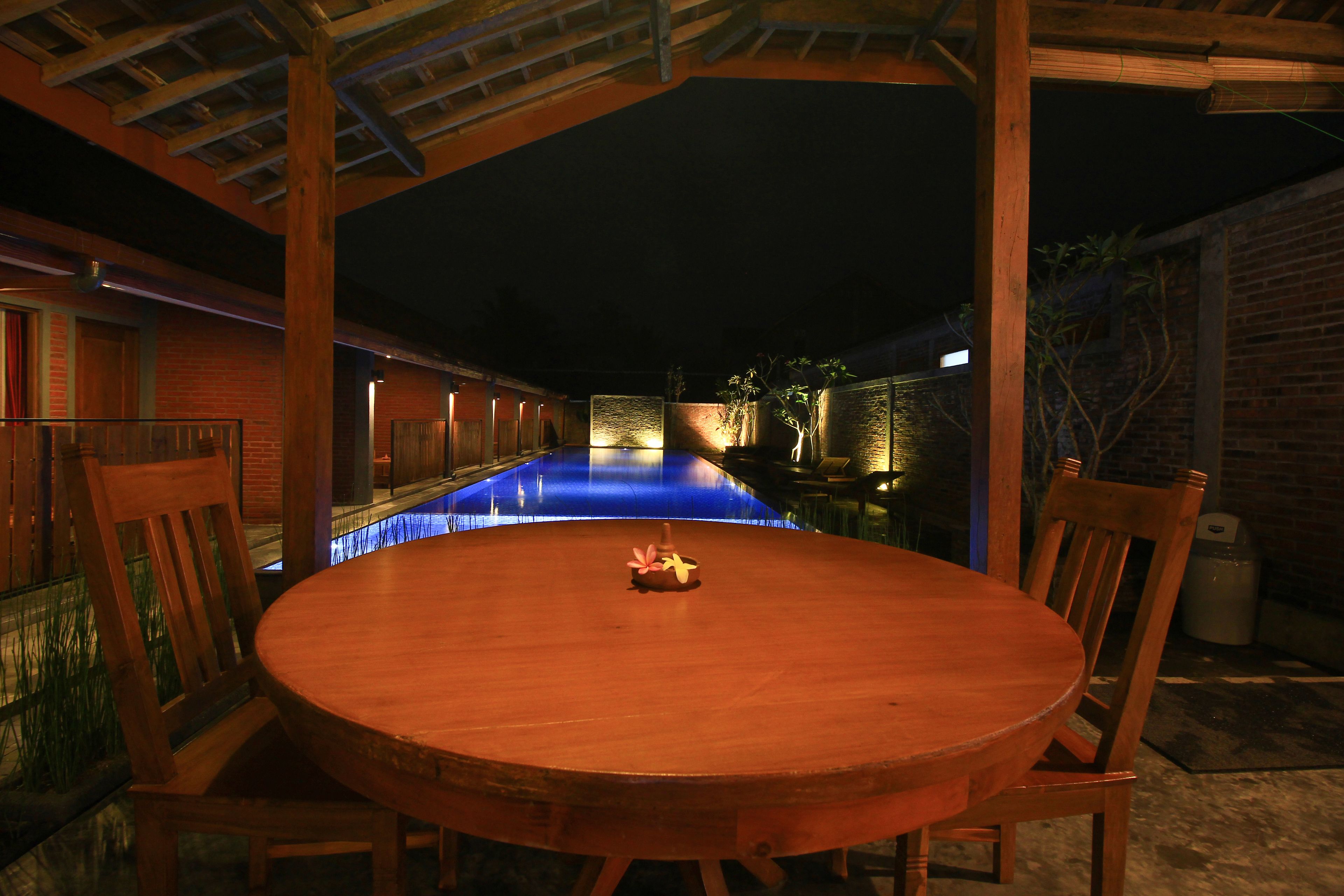 breakfast, lunch, dinner served; indonesian cuisine