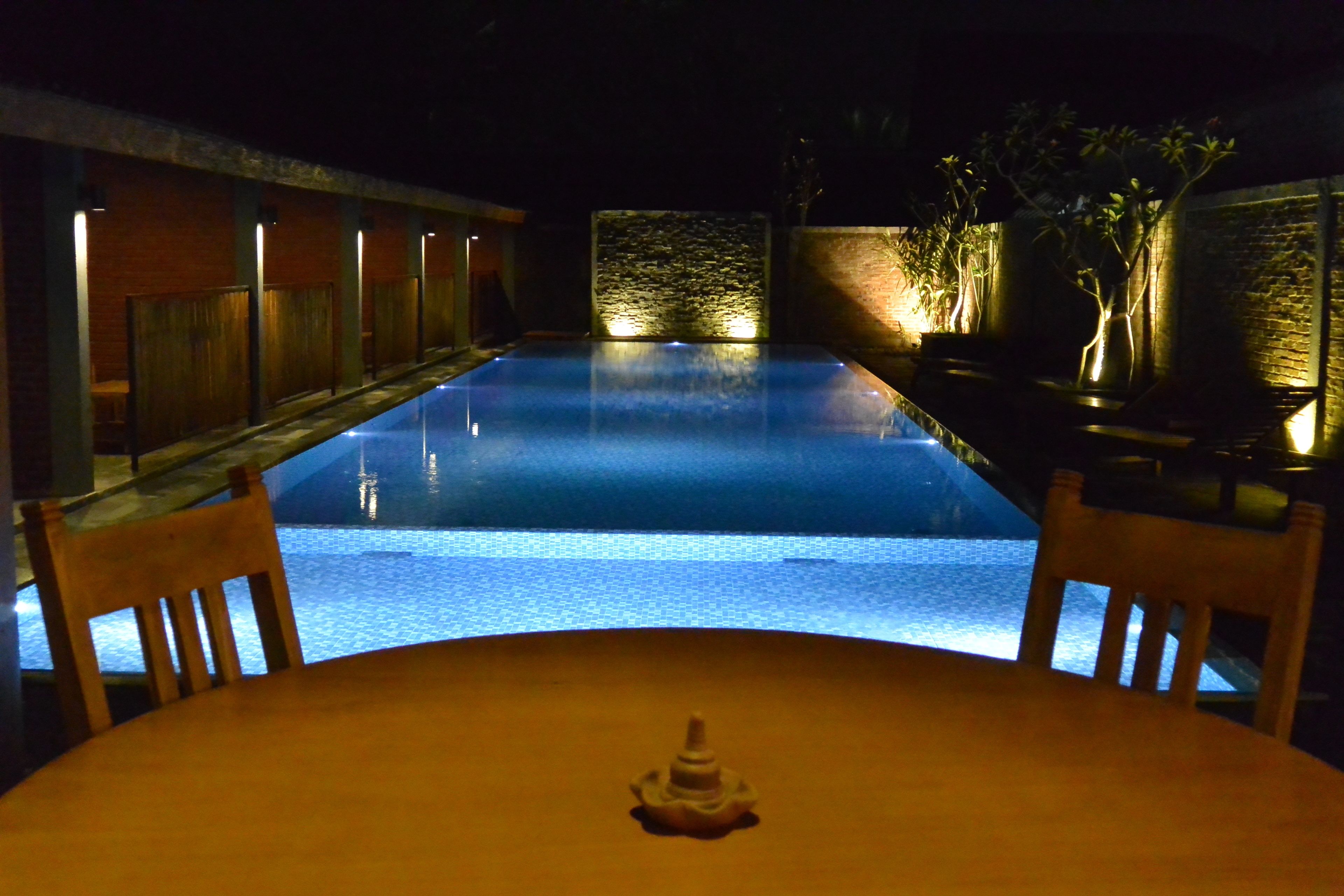 breakfast, lunch, dinner served; indonesian cuisine