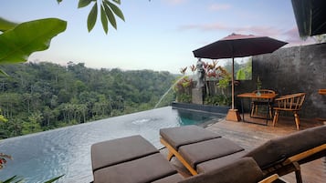 Ropa de cama de alta calidad y minibar