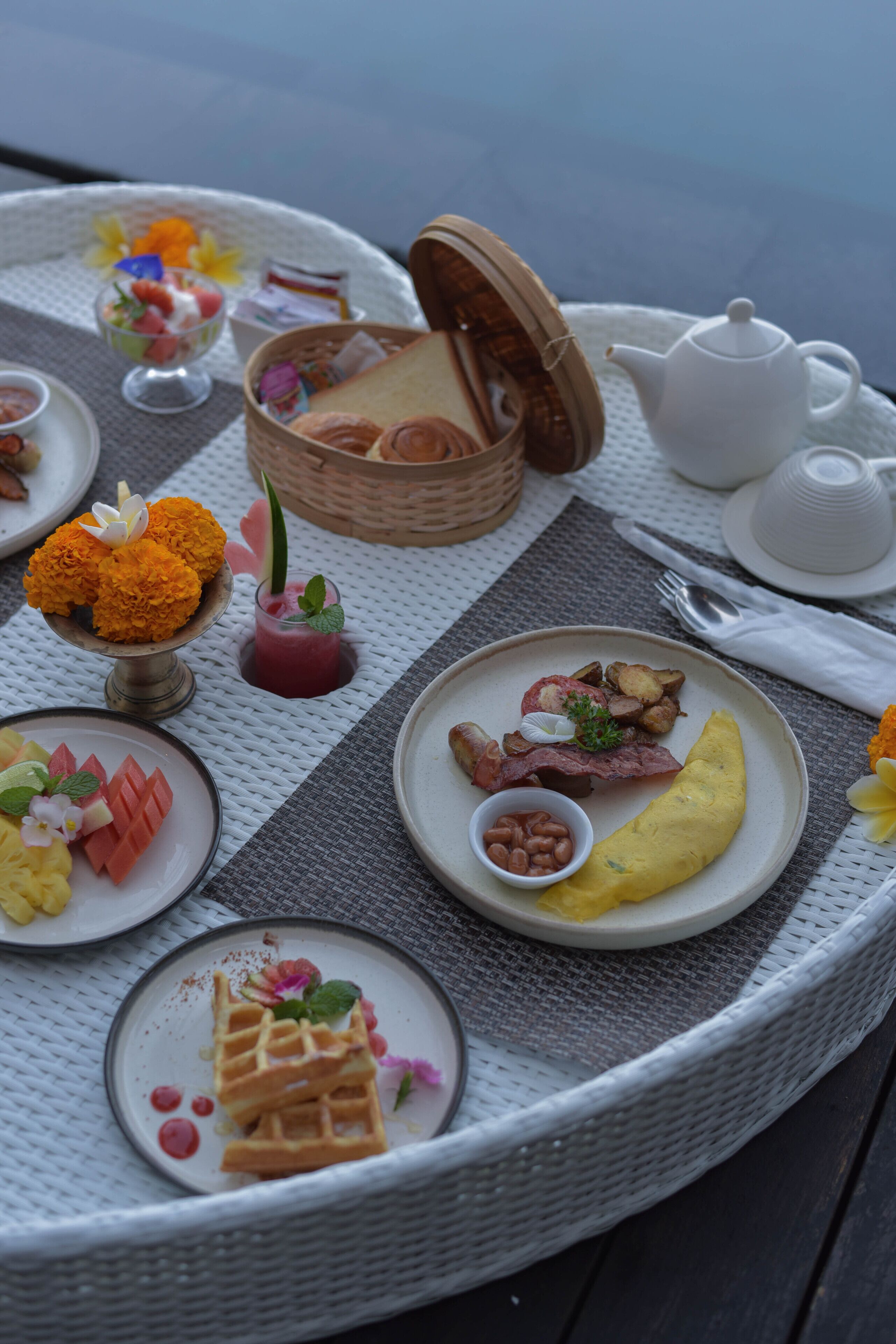 daily english breakfast (idr 275000 per person)