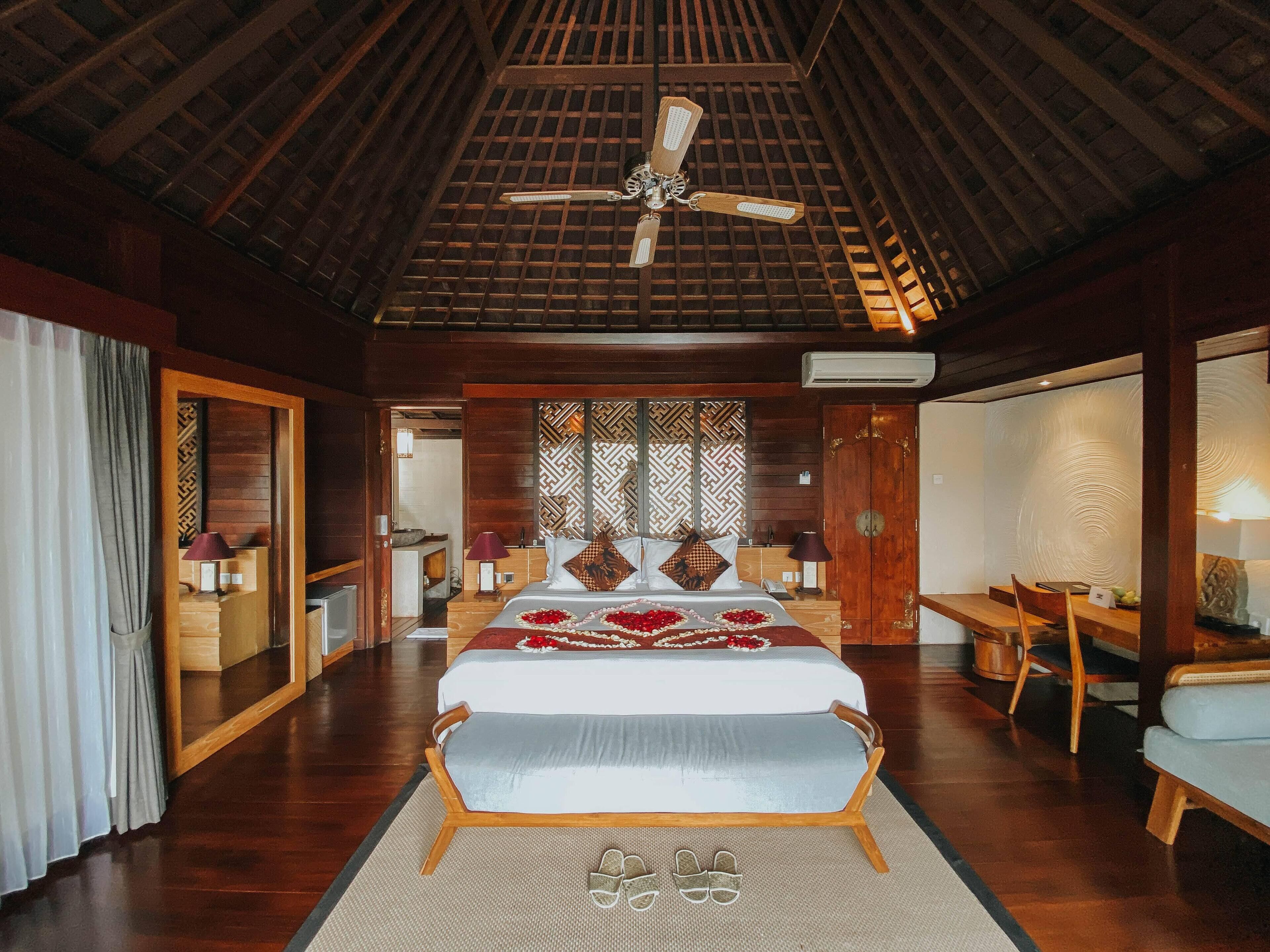 deluxe villa, private pool | premium bedding, minibar, in-room safe, desk