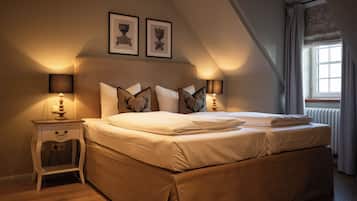 Desk, free WiFi, bed sheets