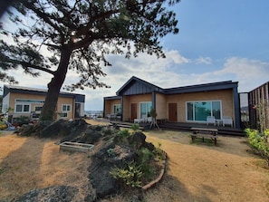 Exterior - Wind Jeju Cafe & Pension (Seogwipo)