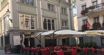 Hotel Old Town