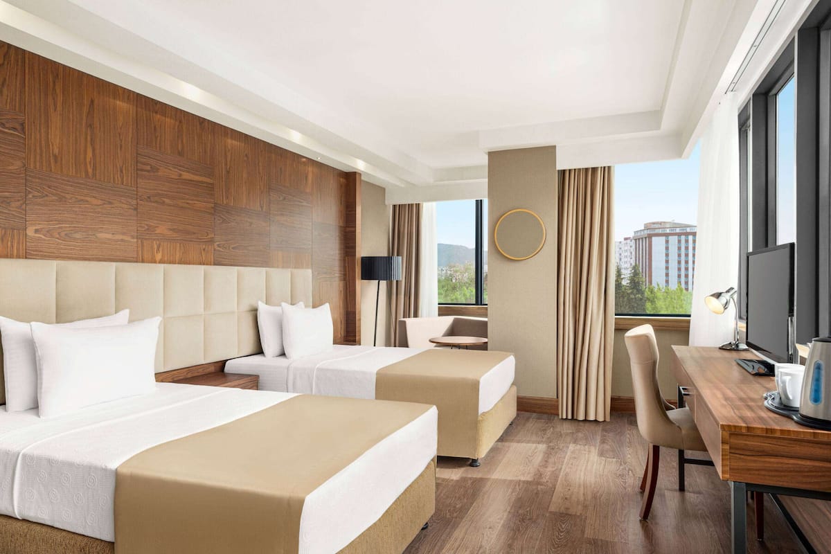 Premium bedding, minibar, in-room safe, desk