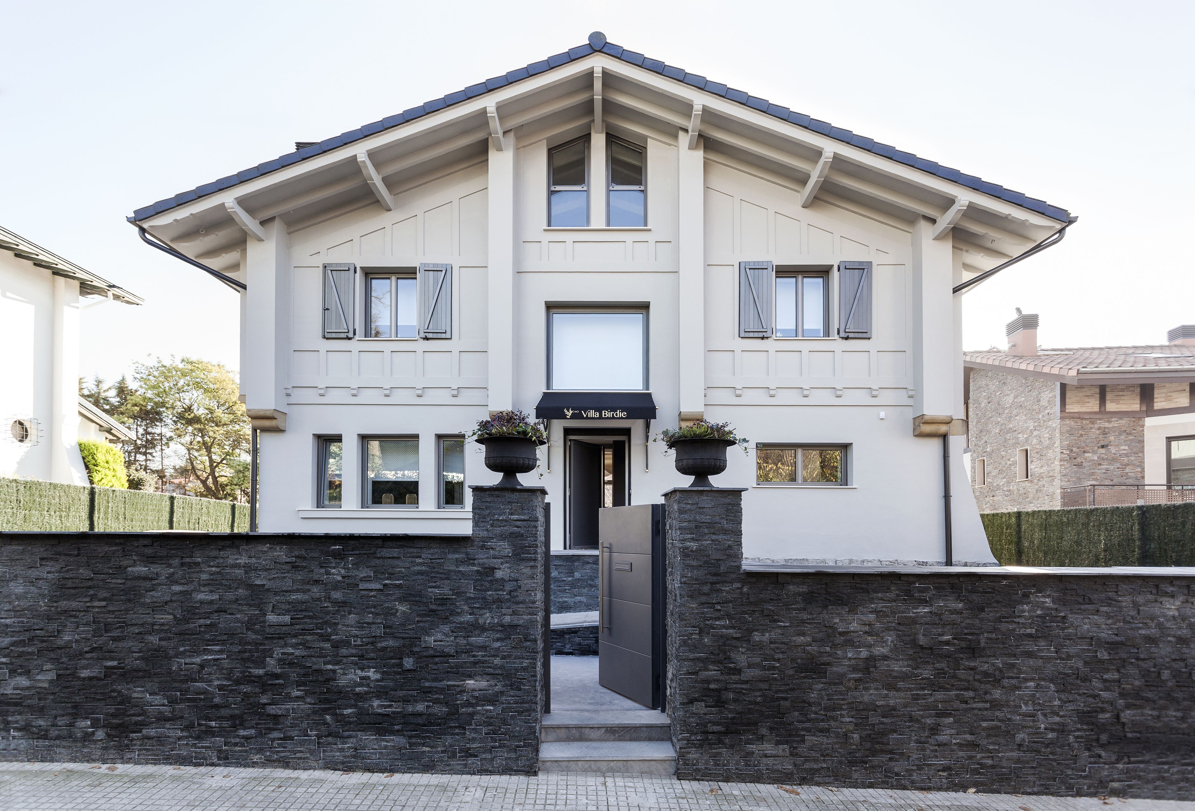 Fachada da propriedade