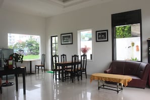Interior entrance - Hoi An Green View Homestay (Da Nang)