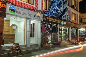 Interior entrance - Hotel Outfitter Nepal (Kathmandu)