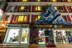 Pintu masuk interior