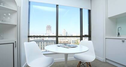 Sandton Skye Unit 702