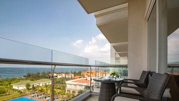 Beach/ocean view