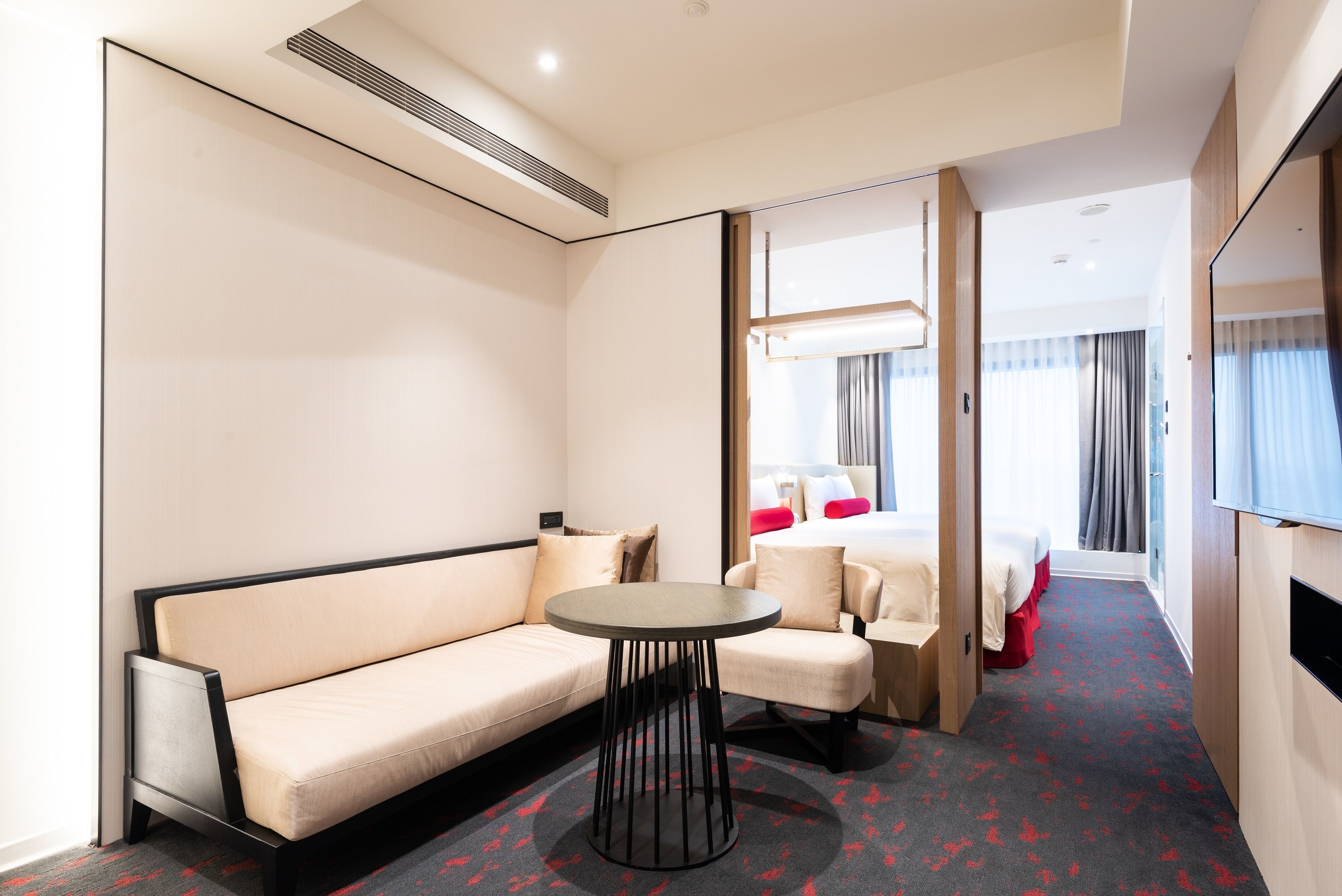 family suite | 1 bedroom, in-room safe, blackout curtains, soundproofing