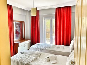 Lägenhet Deluxe | 1 sovrum, värdeförvaringsskåp på rummet, skrivbord och gratis wi-fi