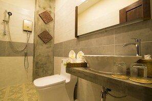 Free toiletries, hair dryer, slippers, towels - Picollino Boutique (Siem Reap)