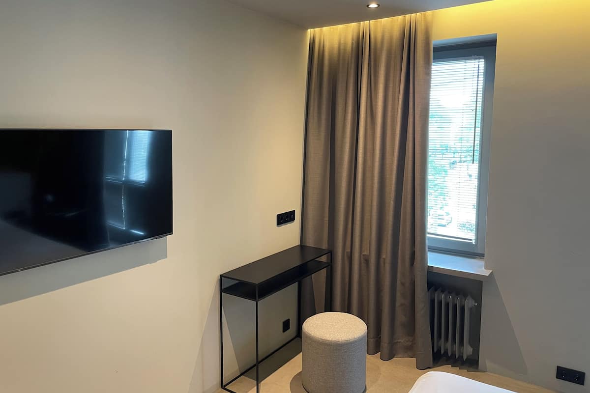 Comfort dubbelrum | Sängtillbehör av högsta kvalitet, strykjärn/strykbräda och gratis wi-fi