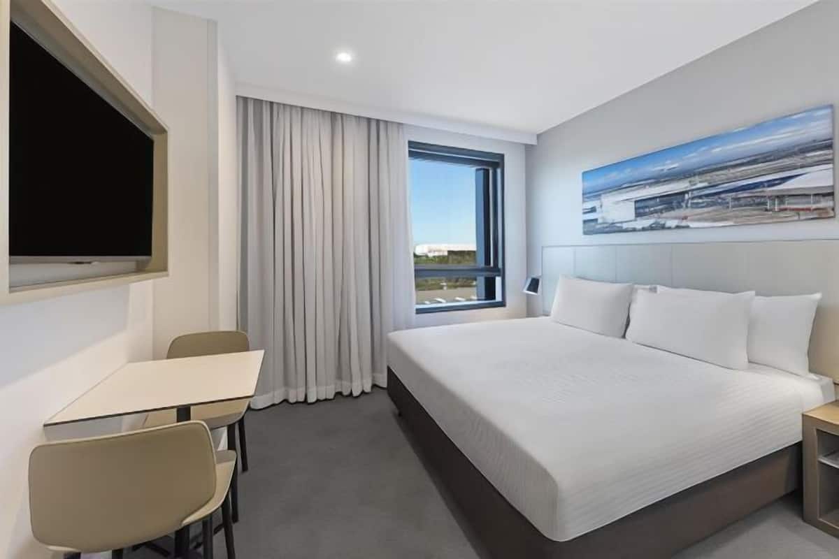 In-room safe, laptop workspace, blackout curtains, soundproofing