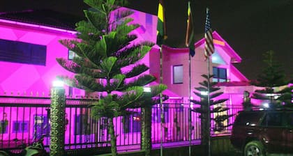 Triple Hill Hotel