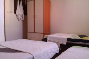 Premium bedding, in-room safe, soundproofing, iron/ironing board - Pinara Pension & Guesthouse (Fethiye)