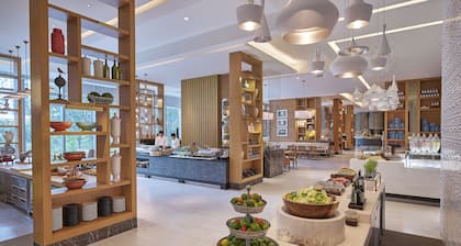 Shangri-La Residences at the Fort, Manila