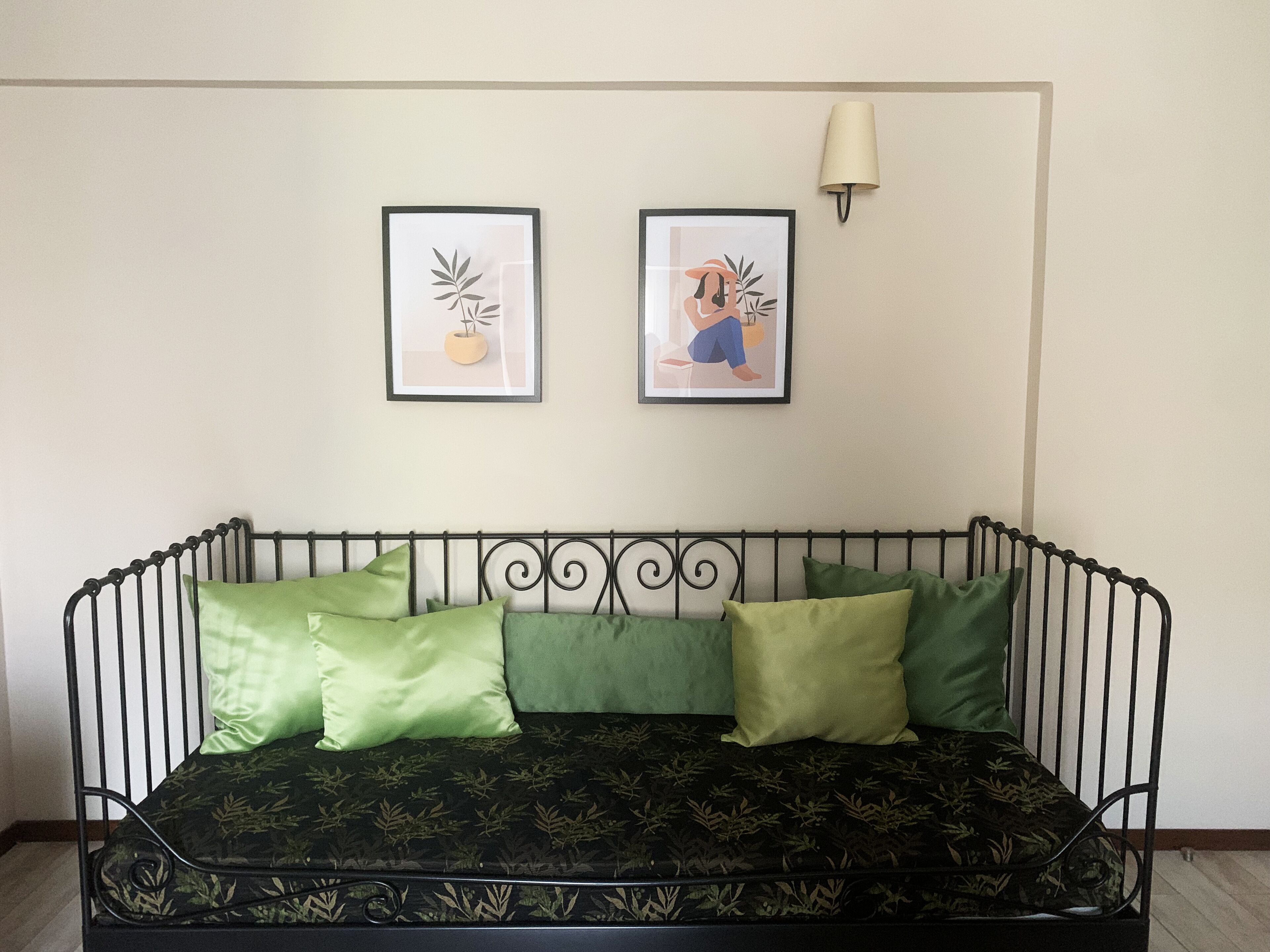 deluxe triple room | 1 bedroom, premium bedding, minibar, in-room safe