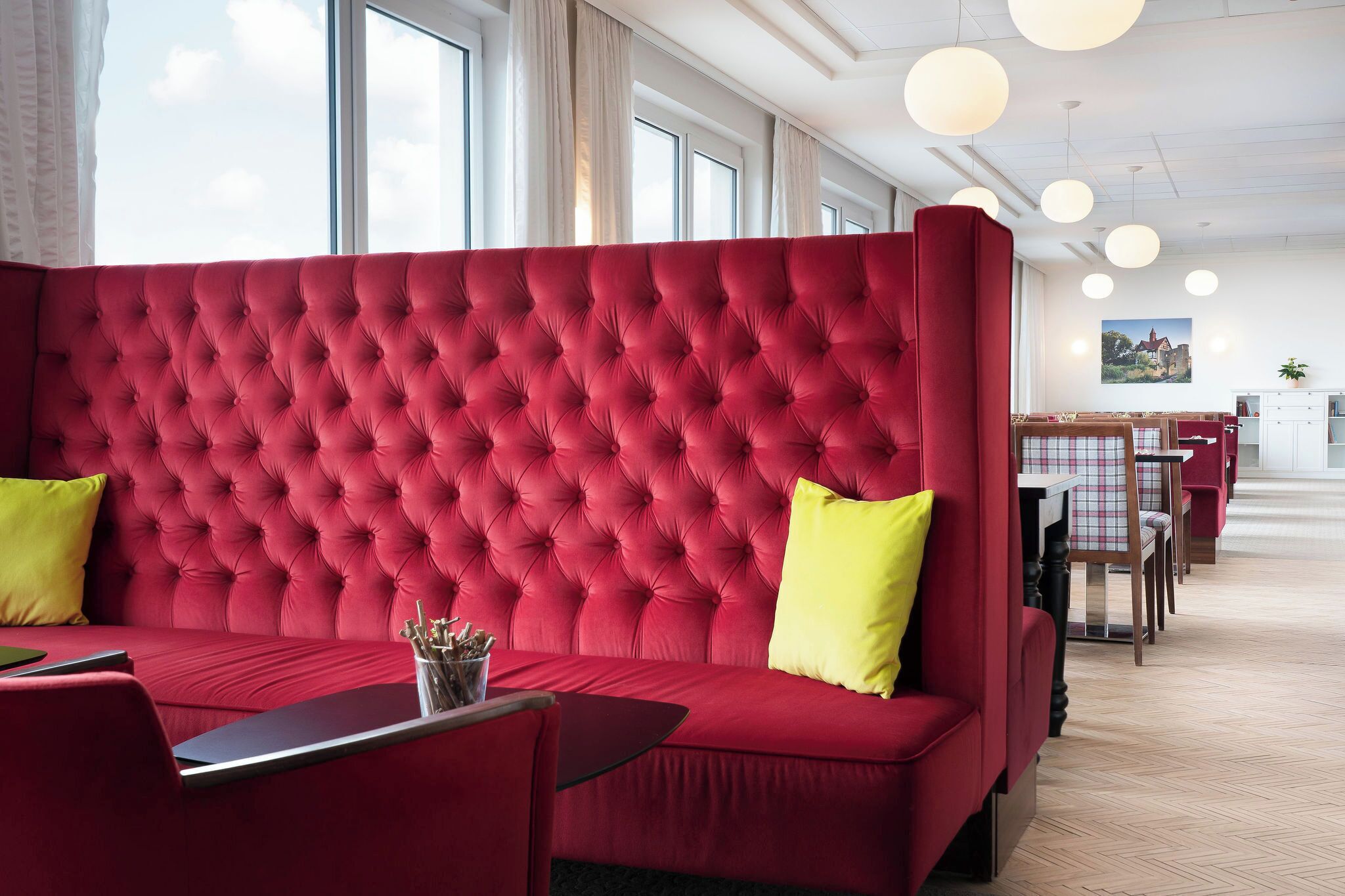 Bữa sáng buffet hàng ngày (16 EUR/mỗi người) 