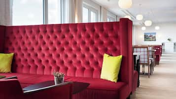 Morgenmadsbuffet hver dag (16 EUR pr. person)