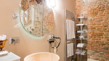 Shower, free toiletries, hair dryer, bathrobes
