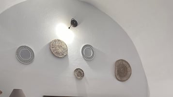 unior Bungalow | Brankas dan didekorasi berbeda-beda