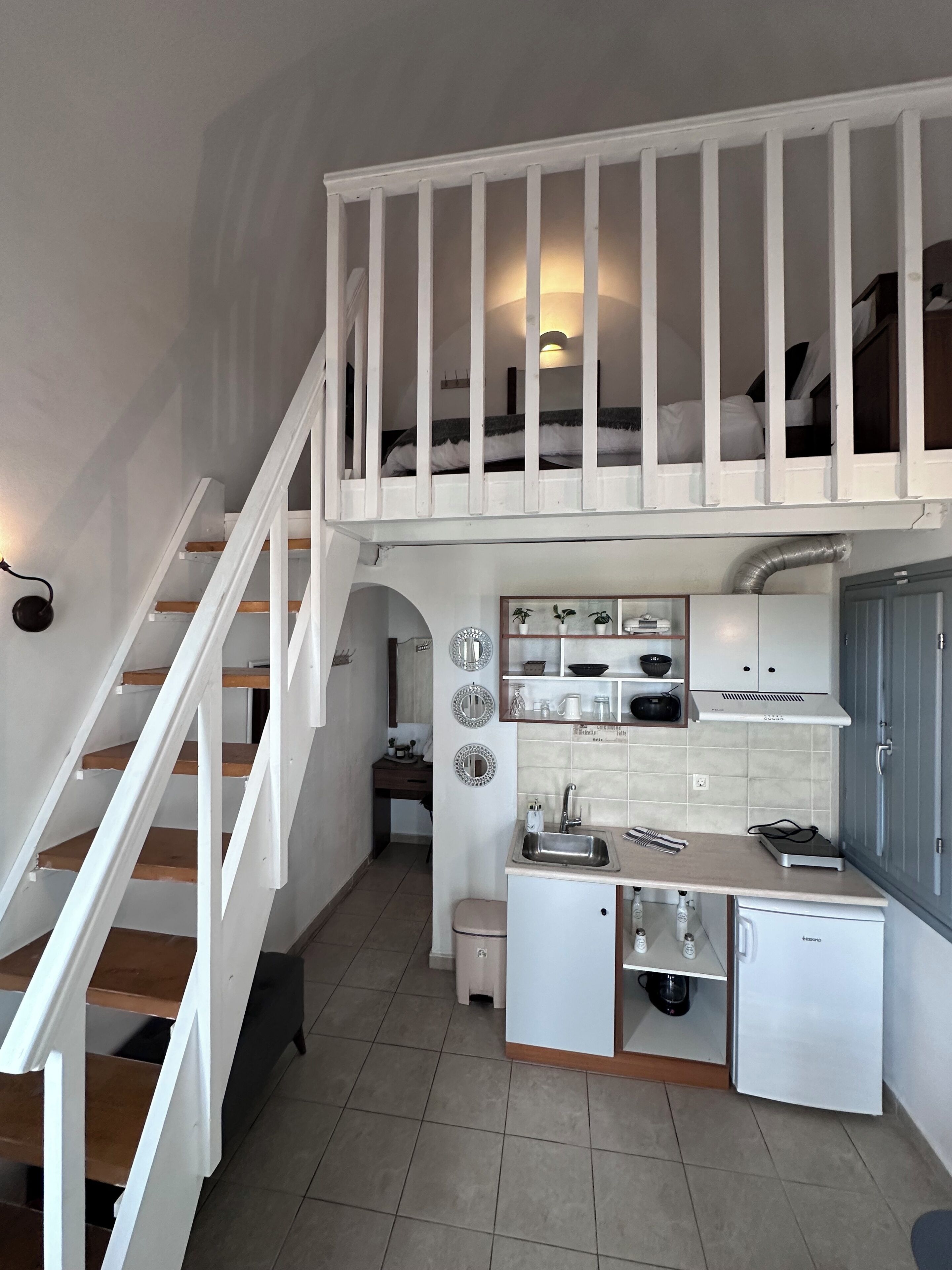 Caja de seguridad en la habitación y decoración personalizada 