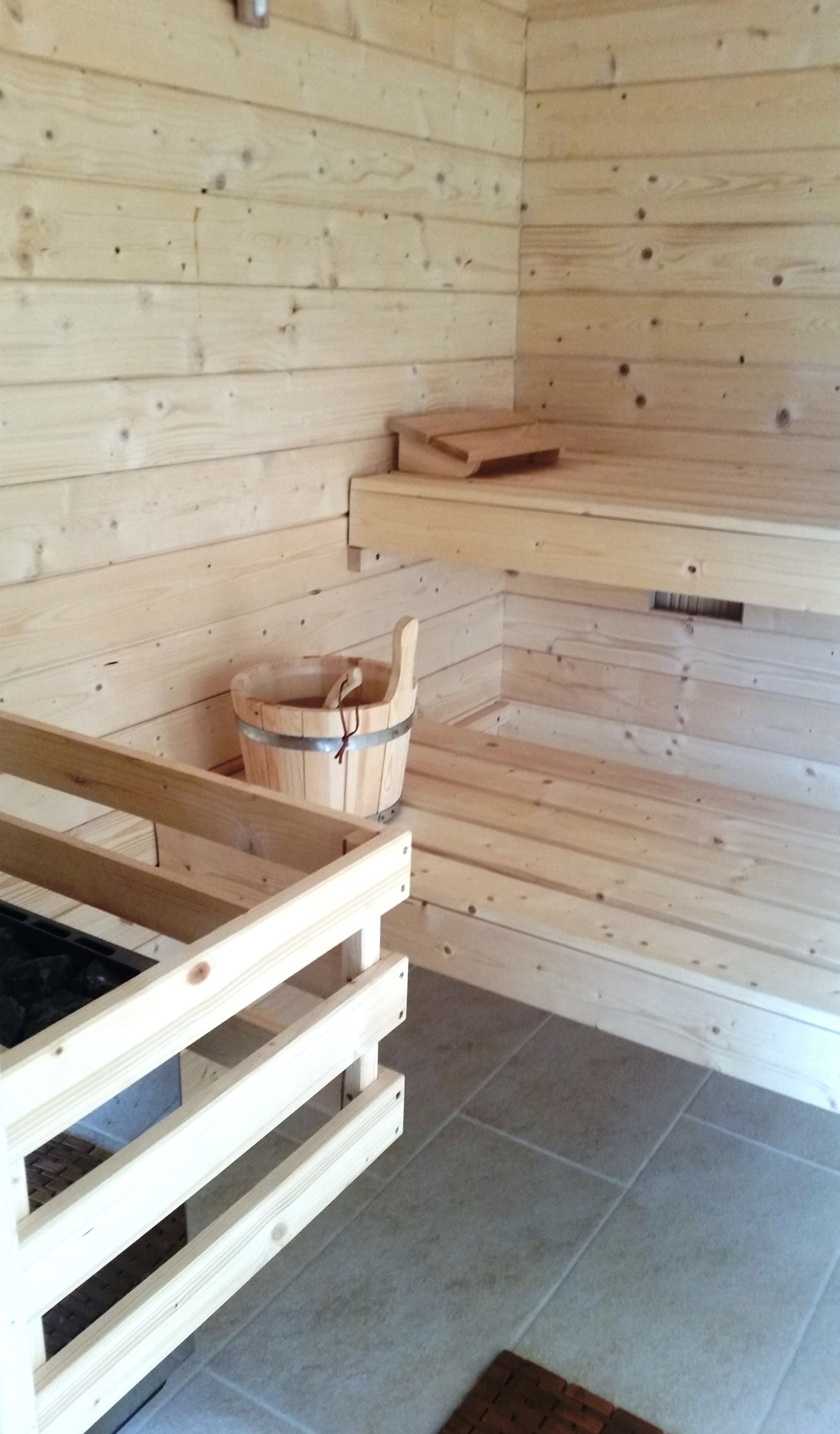 sauna, body treatments, body wraps, body scrubs, facials, reflexology