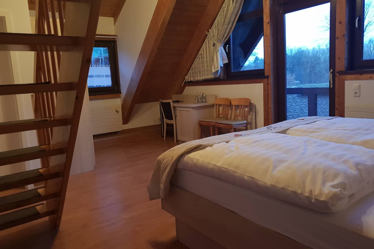 family room, balcony | view from room