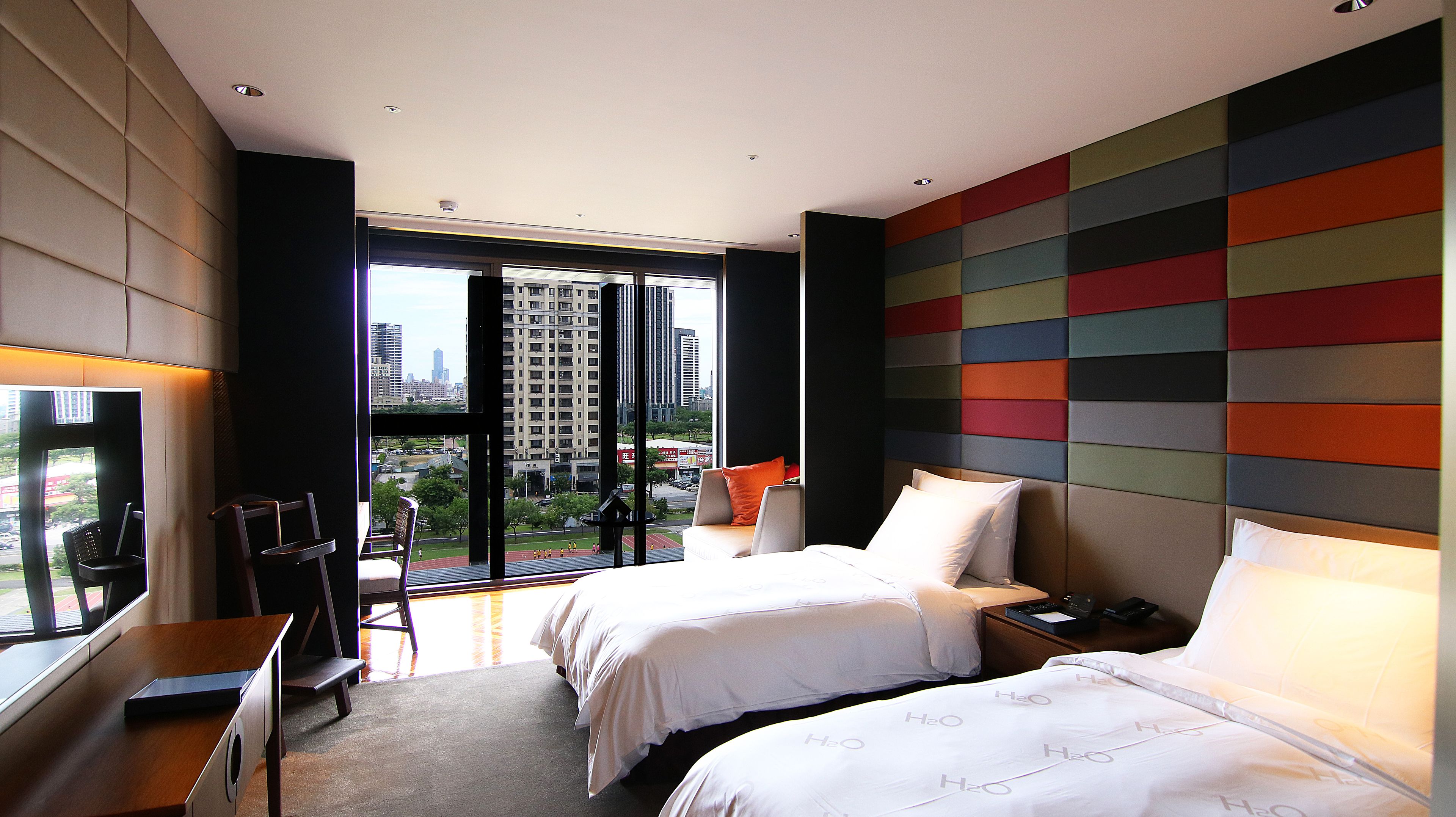 classic twin room | premium bedding, down duvets, free minibar, in-room safe