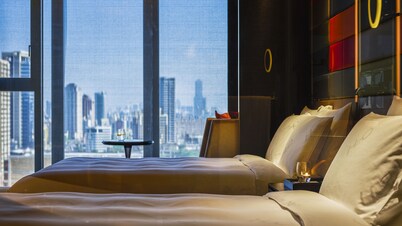 H2O Hotel
