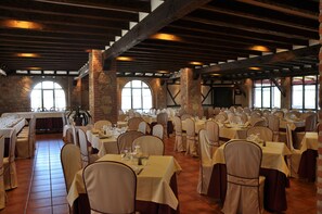 Restaurant - Apartamentos El Mirador Del Soto (Sotoserrano)