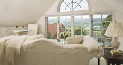 The Inn At Twin Linden