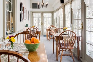 Breakfast area - The Inn At Twin Linden (Narvon)