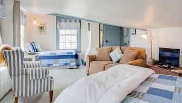 Eastport Room | ๊ณ ๊ธ ์นจ๊ตฌ, ์ค๋ฆฌ/๊ฑฐ์ํธ ์ด๋ถ, ํ๋ก์ฐํ ์นจ๋, ๊ฐ๊ฐ ๋ค๋ฅธ ์คํ์ผ์ ์ธํ
๋ฆฌ์ด