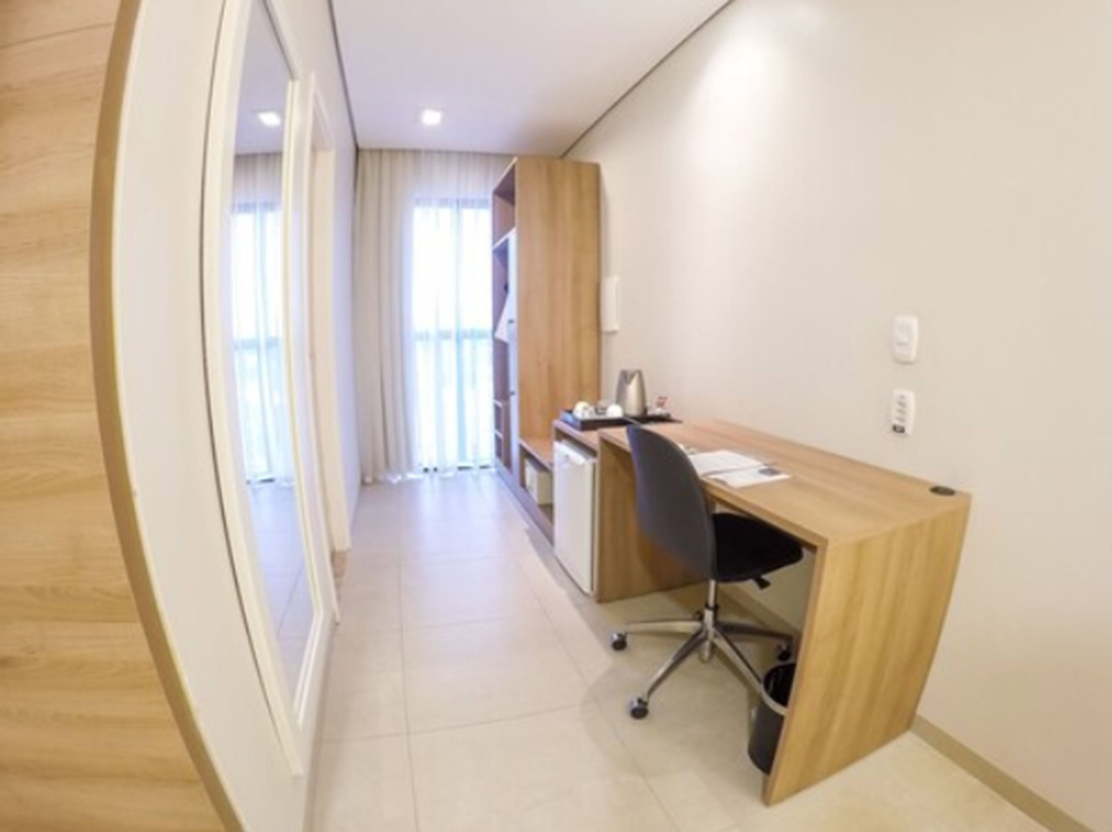 superior double room | pillow-top beds, minibar, in-room safe, desk