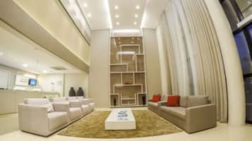 Coin salon dans le hall