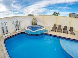 Piscina externa