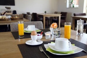Petit déjeuner buffet compris tous les jours