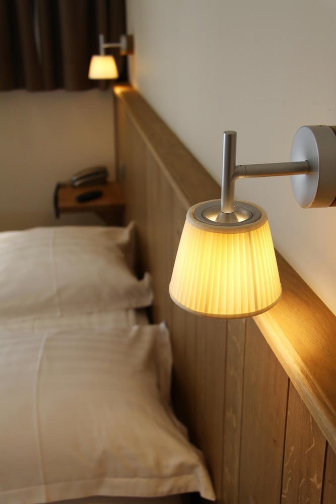 Hotel Huyshoeve by null