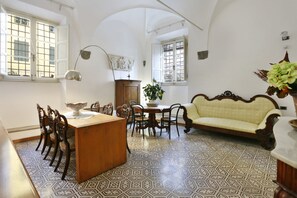 Desayuno buffet incluido todos los días 