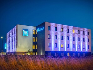 Exterior - Ibis Budget Troyes Est (St Parres Aux Tertres)