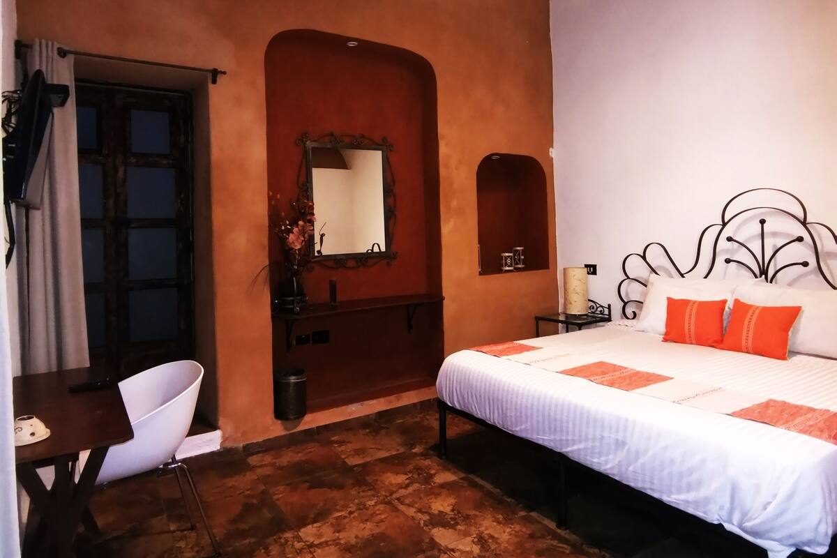 Ropa de cama de alta calidad, cubrecamas y colchones con pillow-top 