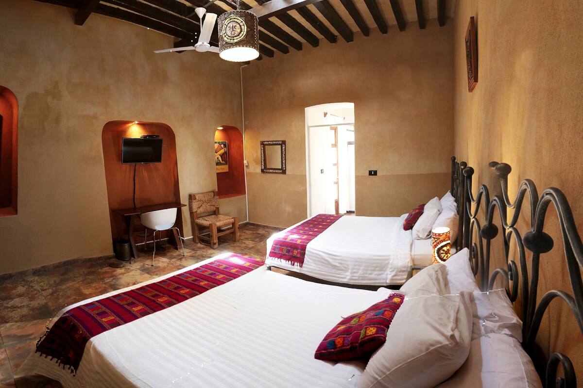 Ropa de cama de alta calidad, cubrecamas y colchones con pillow-top 