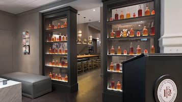 2 restaurants, serveren lunch, diner, van boer tot bord-gerechten