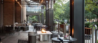 迪索托萨凡纳亚酒店