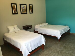 Family Room | Desk, iron/ironing board, free WiFi - Sakura River Hotel (Bagua Grande)